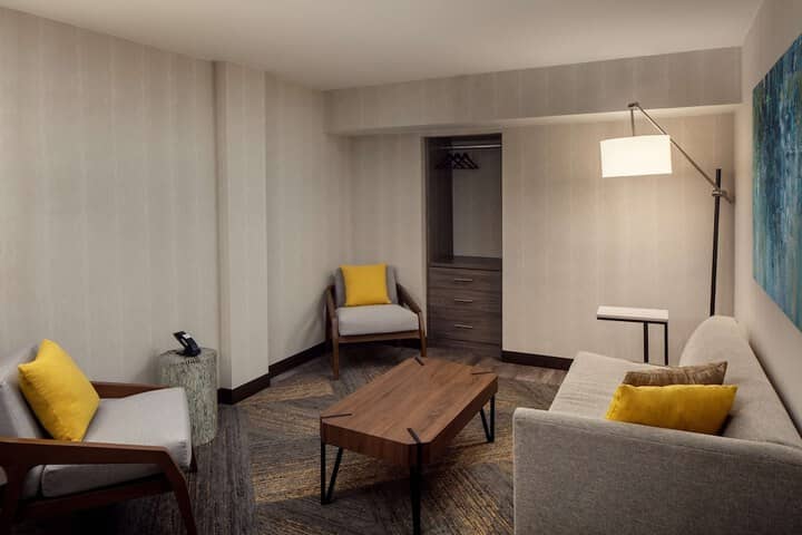 Room 22 of 66
