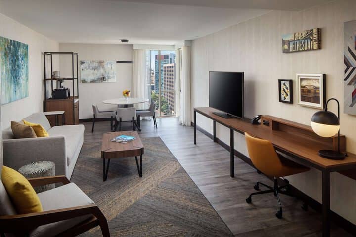 Room 13 of 66